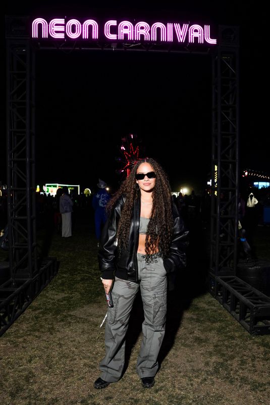 MADISON PETTIS at Neon Carnival Presented by Liquid I.V. in Thermal 04/13/2024