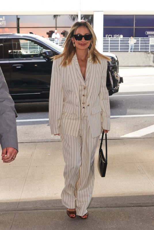 NICOLE RICHIE Arrives at Drew Barrymore Show in New York 04/09/2024