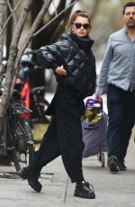 PENELOPE CRUZ Shopping at What Goes Around Comes Around Store in Soho 04/18/2024
