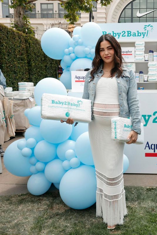 Pregnant JENNA DEWAN at Baby2Baby Mother