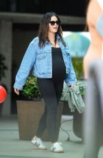 PREGNANT JENNA DEWAN at Yogurtland in Encino 04/13/2024