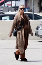 Pregnant PETA MURGATROYD Out and About in Studio City 04/19/2024