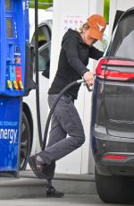 RENEE ZELLWEGER at a Gas Station in Los Angeles 04/13/2024