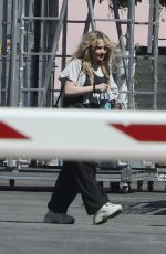 SABRINA CARPENTER Heading to a Studio in Los Angeles 04/08/2024