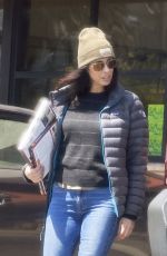 SARAH SILVERMAN and Rory Albanese Shopping for Grocery in Los Feliz 04/09/2024