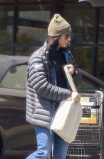 SARAH SILVERMAN and Rory Albanese Shopping for Grocery in Los Feliz 04/09/2024