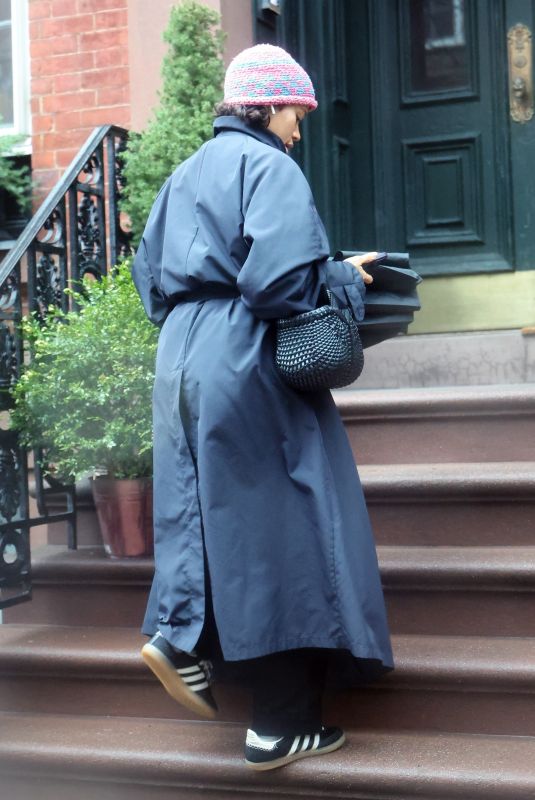 TAYLOR RUSSELL Arrives at Her Home in New York 04/04/2024