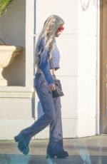 TORI SPELLING Shopping at Rite Aid in Calabasas 04/03/2024