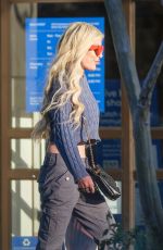 TORI SPELLING Shopping at Rite Aid in Calabasas 04/03/2024