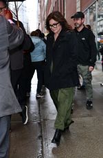 VALERIE BERTINELLI Leaves Drew Barrymore Show in New York 04/03/2024