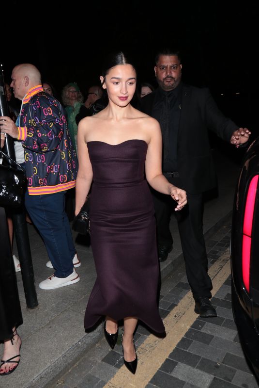 ALIA BHATT Arrives at Gucci Cruise 2025 Fashion Show in London 05/13/2024