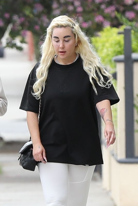 AMANDA BYNES Out and About in West Hollywood 05/21/2024