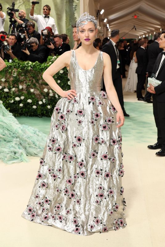 AMANDA SEYFRIED at Met Gala Celebrating Sleeping Beauties: Reawakening Fashion in New York 05/06/2024