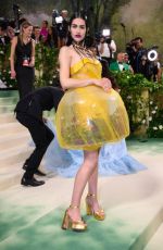 AMELIA HAMLIN at Met Gala Celebrating Sleeping Beauties: Reawakening Fashion in New York 05/06/2024