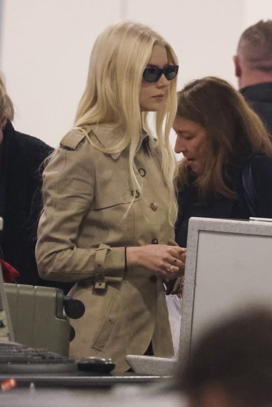 ANYA TAYLOR-JOY Arrives at Sydney Airport 05/04/2024