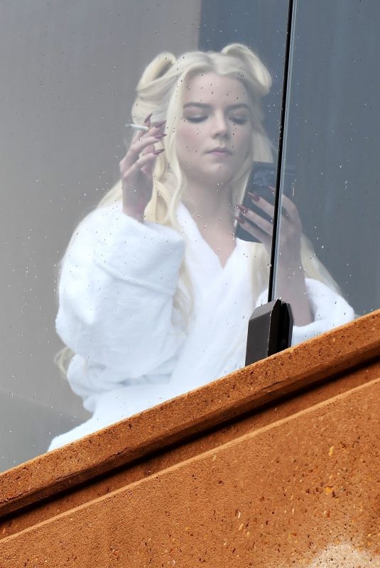 ANYA TAYLOR-JOY Rrelaxing at Her Hotel in Sydney 05/02/2024