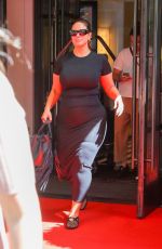 ASHLEY GRAHAM Leaves Mark Hotel in New York 05/07/2024