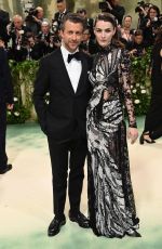 BEE SHAFFER at Met Gala Celebrating Sleeping Beauties: Reawakening Fashion in New York 05/06/2024