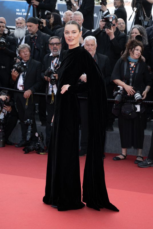 CAMILLE ROWE at Horizon: An American Saga Photocall at 77th Annual Cannes Film Festival 05/19/2024