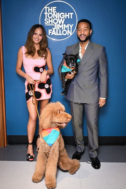 CHRISSY TEIGEN and John Legend at Tonight Show Starring Jimmy Fallon 05/02/2024