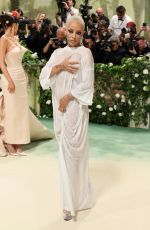 DOJA CAT at Met Gala Celebrating Sleeping Beauties: Reawakening Fashion in New York 05/06/2024