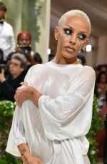 DOJA CAT at Met Gala Celebrating Sleeping Beauties: Reawakening Fashion in New York 05/06/2024