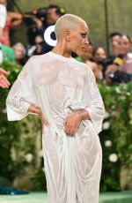 DOJA CAT at Met Gala Celebrating Sleeping Beauties: Reawakening Fashion in New York 05/06/2024