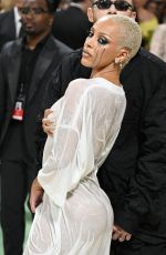DOJA CAT at Met Gala Celebrating Sleeping Beauties: Reawakening Fashion in New York 05/06/2024