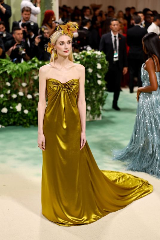 ELIZABETH DEBICKI at Met Gala Celebrating Sleeping Beauties: Reawakening Fashion in New York 05/06/2024