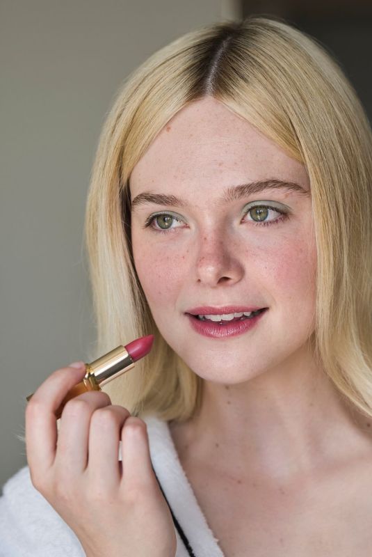ELLE FANNING Getting Ready to Shine with L