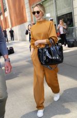EMILY BLUNT Leaves Drew Barrymore Show in New York 05/02/2024