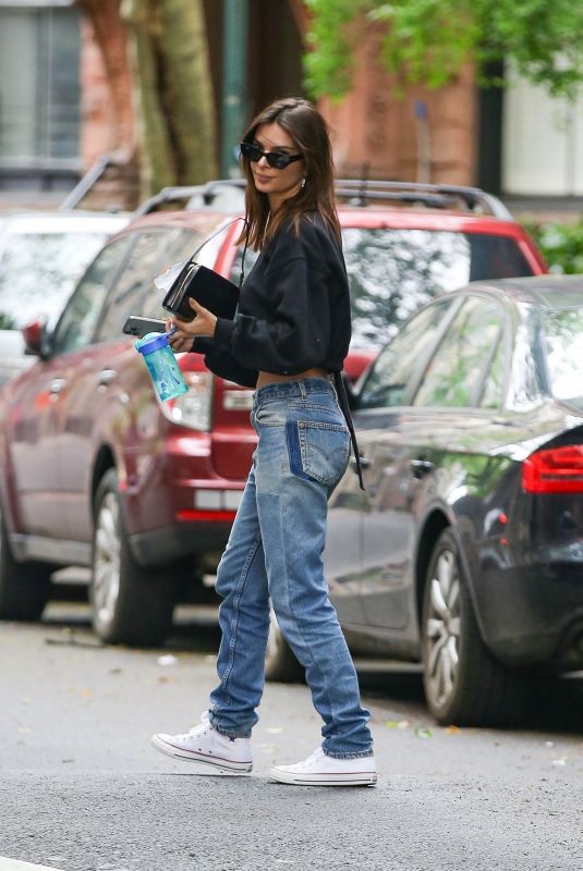 EMILY RATAJKOWSKI Out and About in New York 05/15/2024