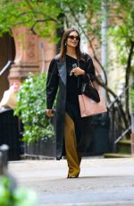 EMILY RATAJKOWSKI Out Shopping in New York 05/16/2024