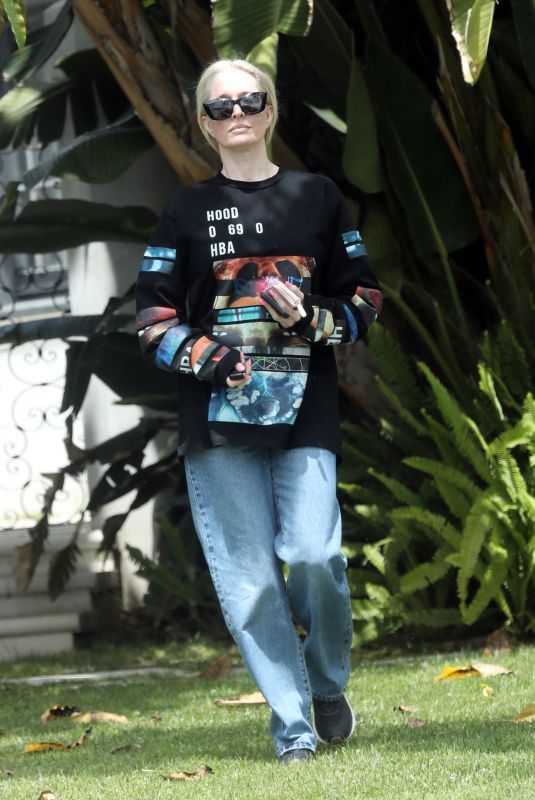 ERIKA JAYNE Leaves Her House in Beverly Hills 05/21/2024