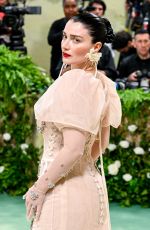 EVE HEWSON at Met Gala Celebrating Sleeping Beauties: Reawakening Fashion in New York 05/06/2024