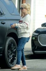 HEIDI  MONTAG Out and About in Los Angeles 04/30/2024