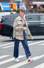 HELENA CHRISTENSEN Grabbing Lunch To Go in New York 05/10/2024