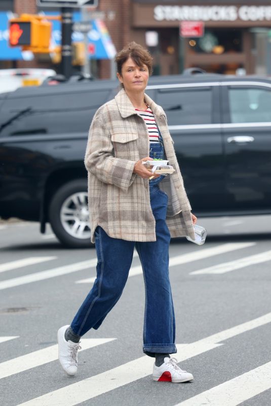HELENA CHRISTENSEN Grabbing Lunch To Go in New York 05/10/2024