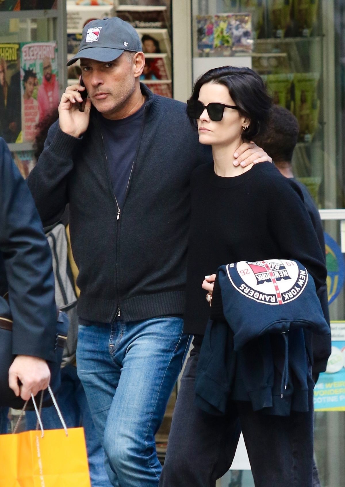 JAIMIE ALEXANDER Kisses and Holds Hands with New Boyfriend in New York ...