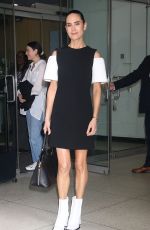 JENNIFER CONNELLY Leaves Drew Barrymore Show in New York 05/09/2024