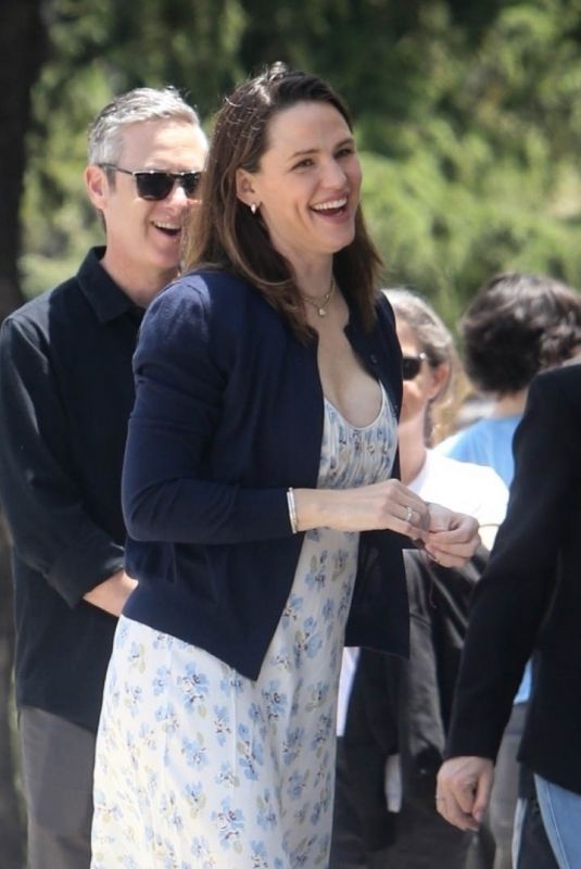 JENNIFER GARNER Out for a Family Event in Brentwood 05/19/2024