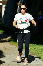 JENNIFER GARNER Out for Morning Jog in Brentwood 05/09/2024