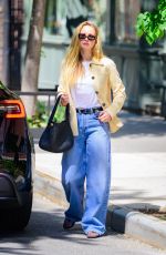 JENNIFER LAWRENCE Out and About in New York 05/02/2024