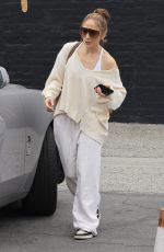 JENNIFER LOPEZ Leaves a Dance Studio in Paris 05/17/2024