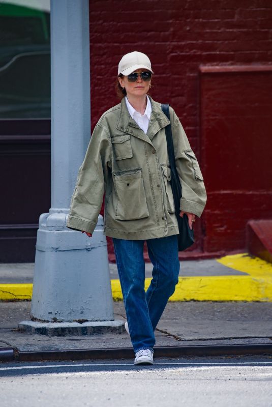 JULIANNE MOORE Out and About in New York 04/30/2024