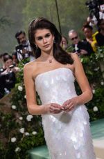 KAIA GERBER at Met Gala Celebrating Sleeping Beauties: Reawakening Fashion in New York 05/06/2024