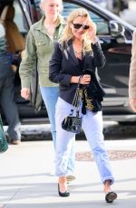KATE MOSS Arrives at Her Hotel in New York 05/03/2024