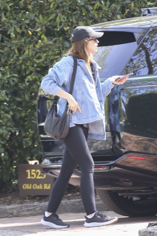 KATHERINE and CHRISTINA SCHWARZENEGGER Out in Brentwood 05/13/2024