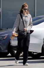 KATHERINE SCHWARZENEGGER Shopping at CVS 05/02/2024
