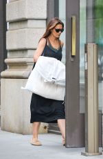 KATIE HOLMES Heading to Her Home in New Yotk 05/09/2024